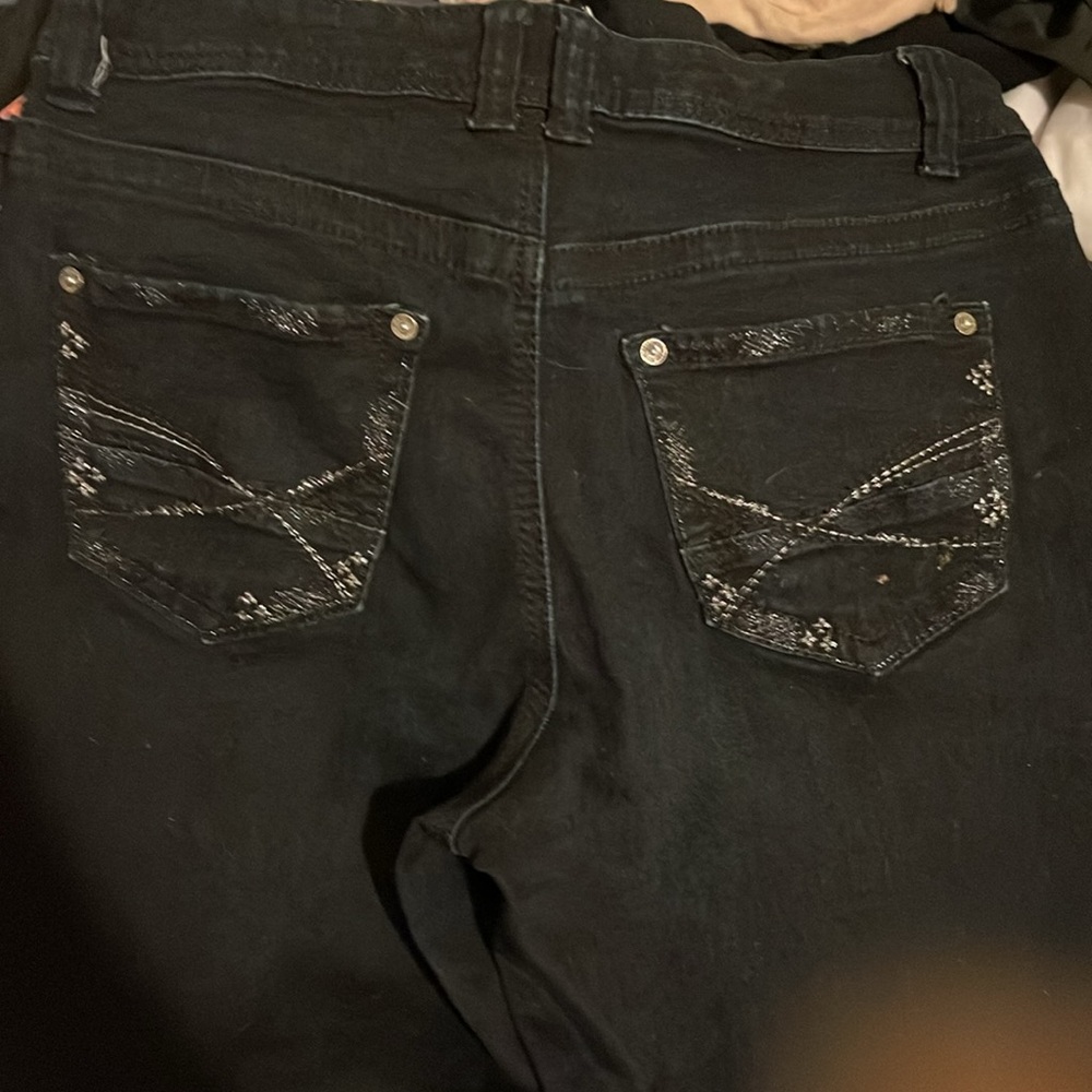 Jeans - Picture 3 of 3